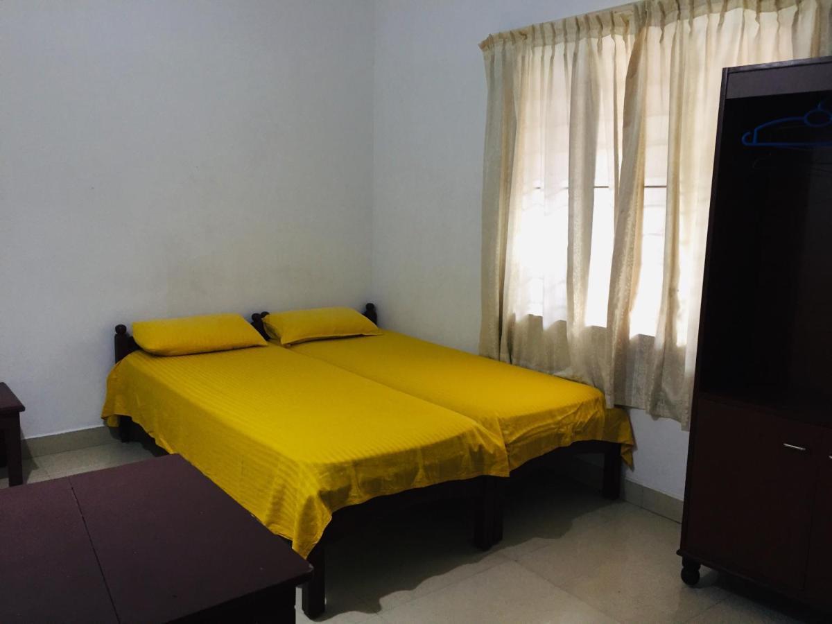 Homestay Hebron *