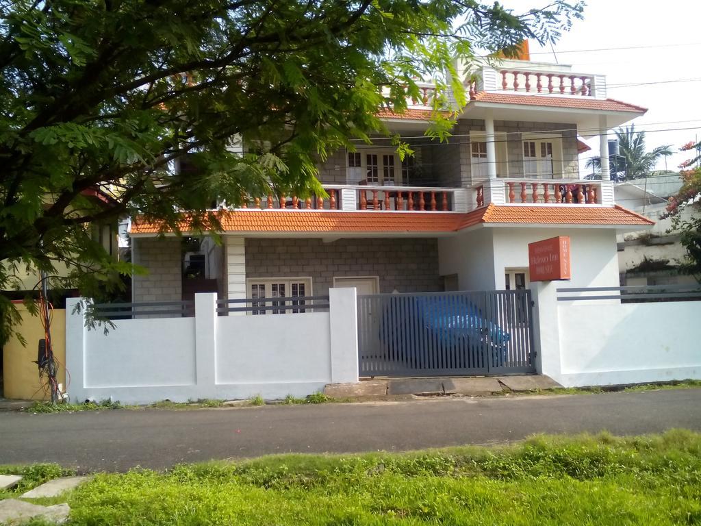 Hebron Homestay *